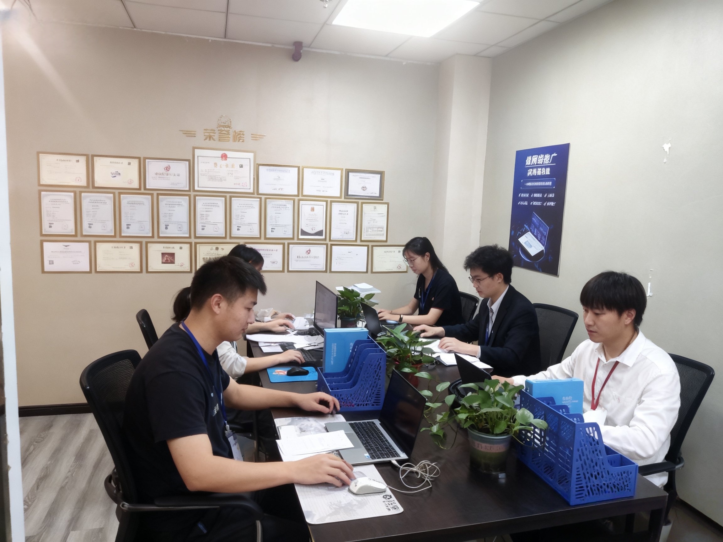 公司实拍-现场沟通与环境